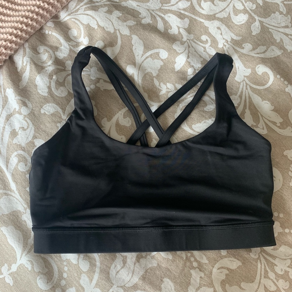 Lululemon sports bra in black